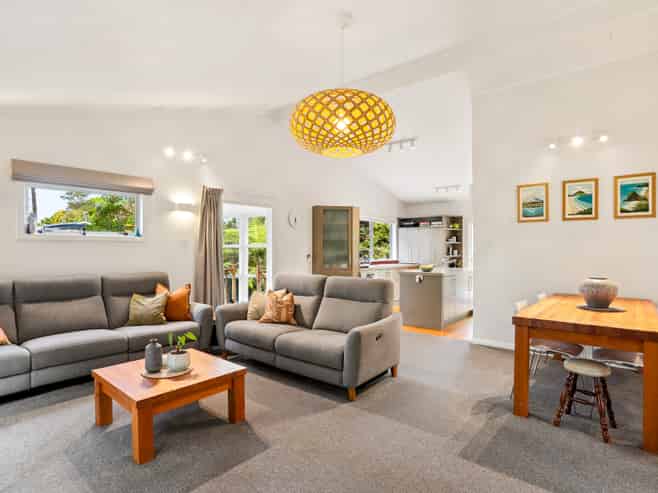 30 Opanuku Road, Henderson Valley