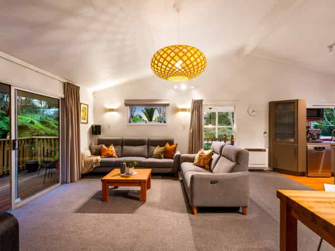 30 Opanuku Road, Henderson Valley