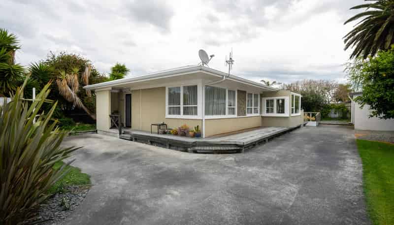 7 Holden Avenue, Haumoana