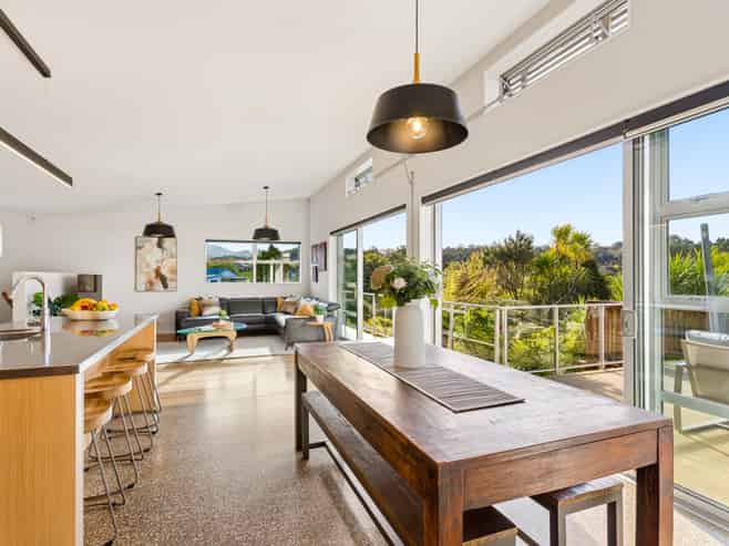 7 Carter Road, Oratia