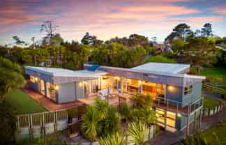 7 Carter Road, Oratia