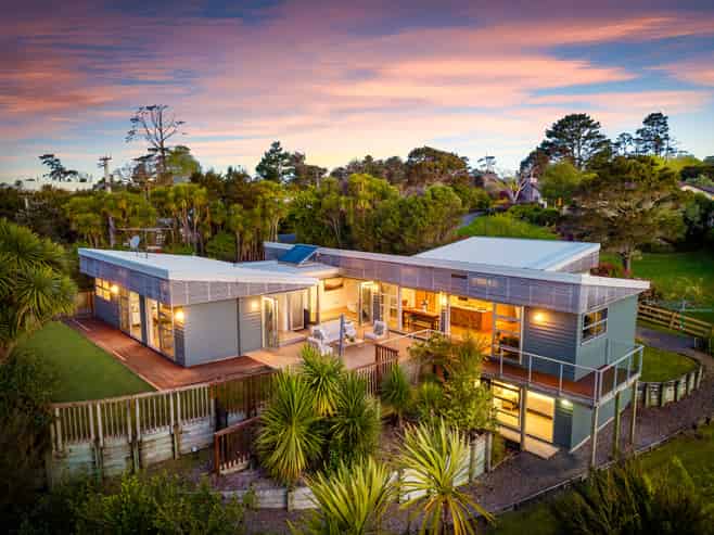 7 Carter Road, Oratia