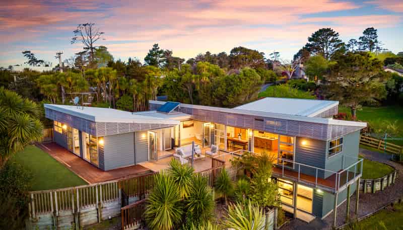 7 Carter Road, Oratia