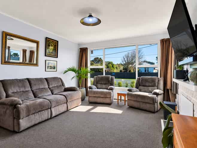 111 & 111a Puriri Street, Hawera