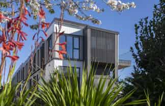 11/4 Springbank Lane, Te Atatu Peninsula