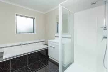 3 Gimson St, Solway
