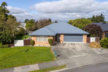 3 Gimson St, Solway