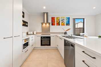 16 Pekepeke Lane, Ramarama