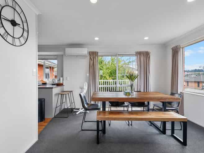 14 Everton Place, Grandview Heights