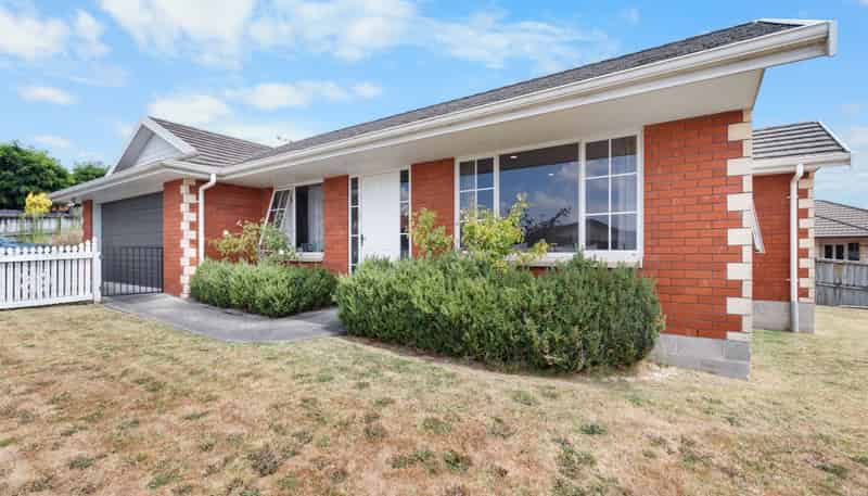 14 Everton Place, Grandview Heights