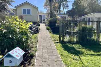5 Abel Tasman Drive, Takaka