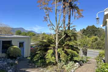 5 Abel Tasman Drive, Takaka