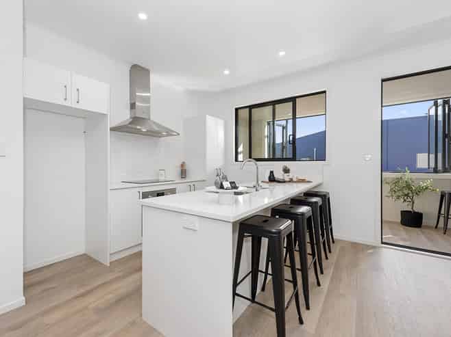 8/24 Liverpool Street, Hamilton Central