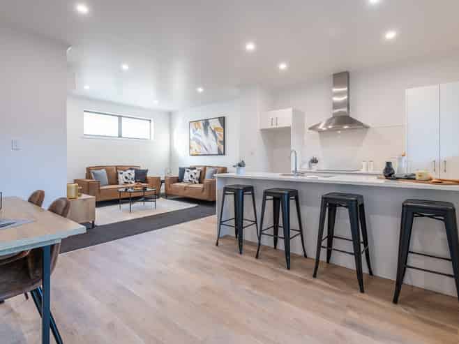 8/24 Liverpool Street, Hamilton Central