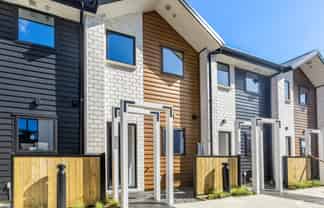 5/172 Don Buck Road, Massey