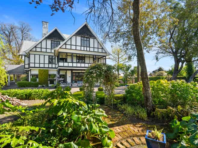 15 Keir Crescent, Masterton