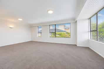 2/30 St Vincent Avenue, Remuera