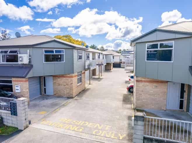 2/11 Beatty Street, Melville