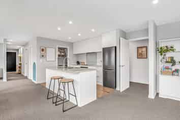 37 Moreton Green, Rolleston