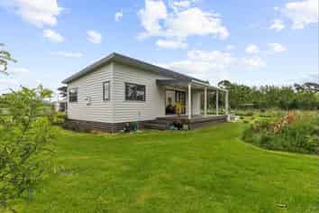 86 High Street, Eketahuna
