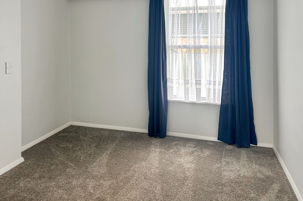 MASTERTON - 3 BEDROOMS 5