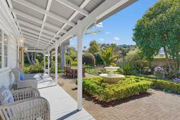 284 Main Road, Tairua