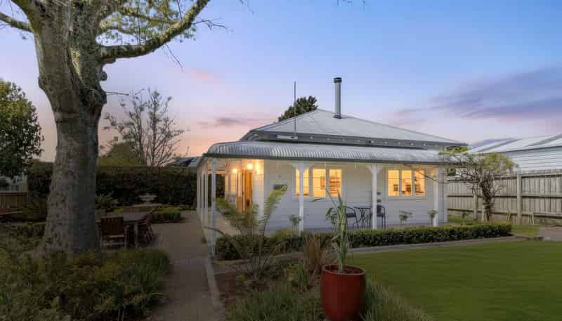 284 Main Road, Tairua