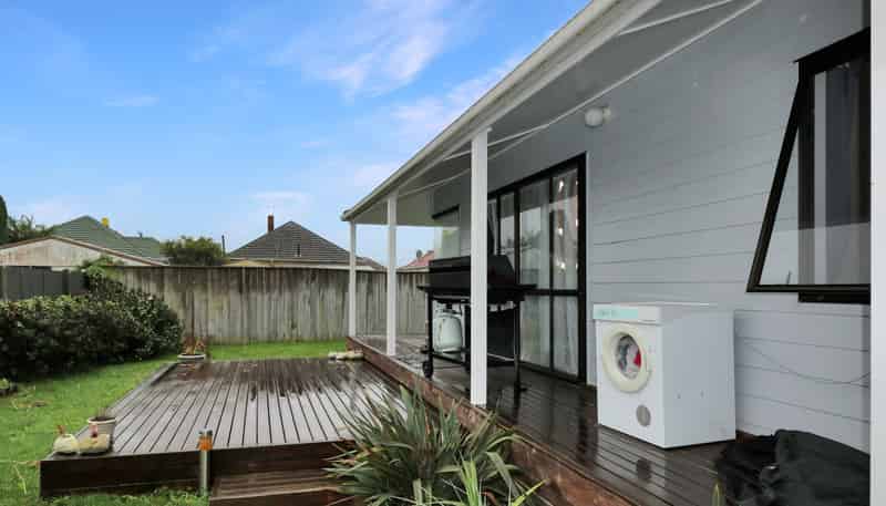 B/3 Bush Street, Naenae