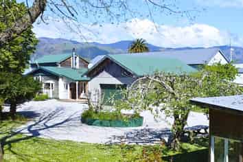 95 Commercial Street, Takaka