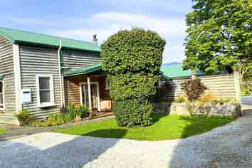 95 Commercial Street, Takaka