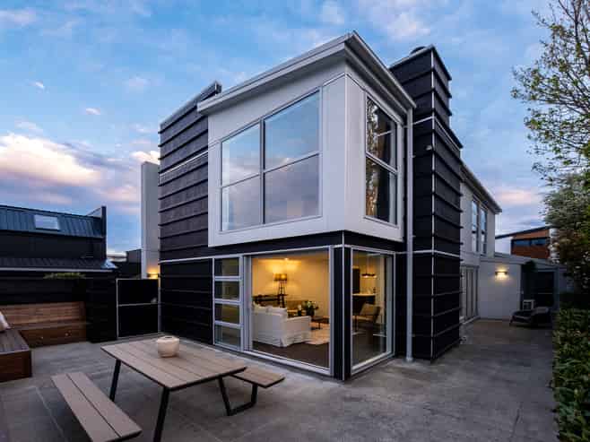 128a Holly Road, Saint Albans