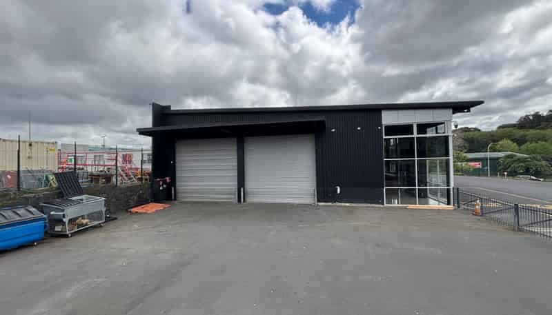 1 Arrenway Drive, Rosedale