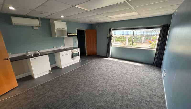 1 Arrenway Drive, Rosedale
