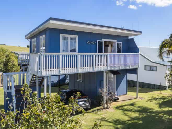 54 Athenree Road, Athenree