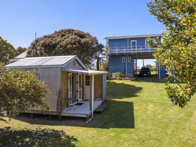 54 Athenree Road, Athenree