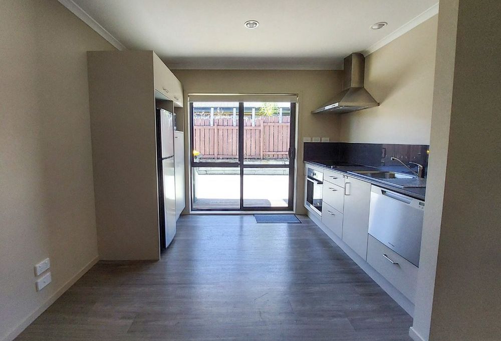 Semi-Furnished 2-Bedroom Home in Melville! 3
