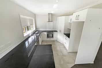 41 Hilton Road , Carterton