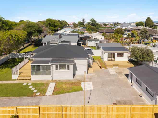 13 Lippiatt Road, Otahuhu