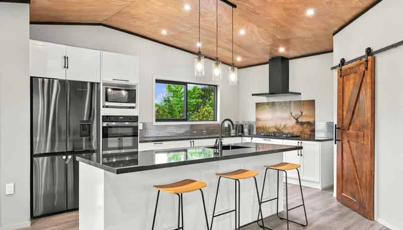 3434 State Highway 4, Aria