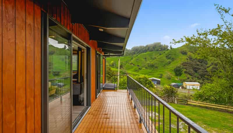 3434 State Highway 4, Aria
