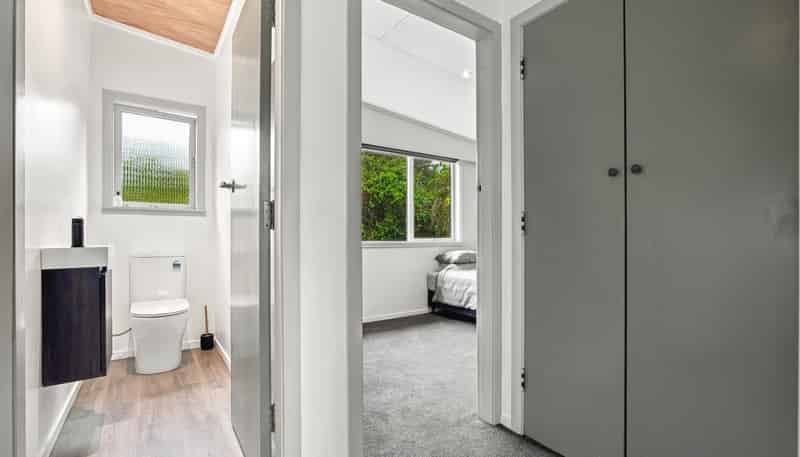 3434 State Highway 4, Aria