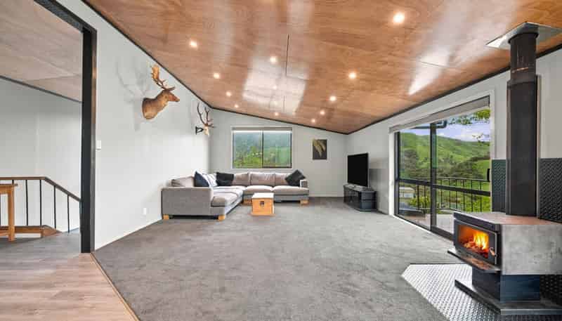 3434 State Highway 4, Aria