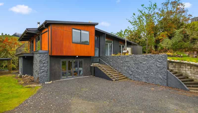 3434 State Highway 4, Aria