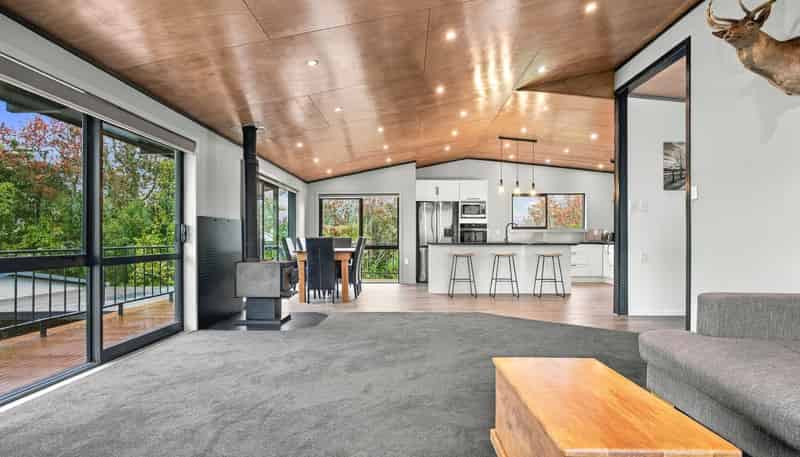 3434 State Highway 4, Aria