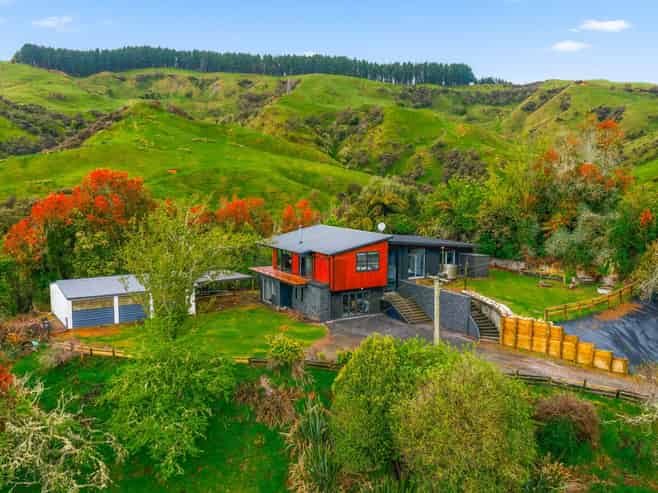 3434 State Highway 4, Aria