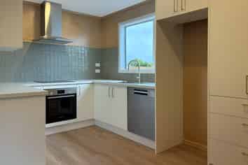 2 Glassey Drive, Allenton