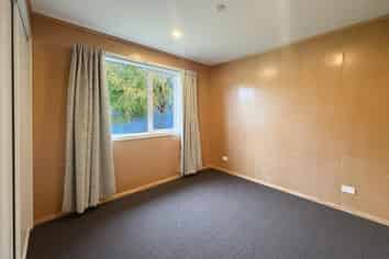 2 Glassey Drive, Allenton
