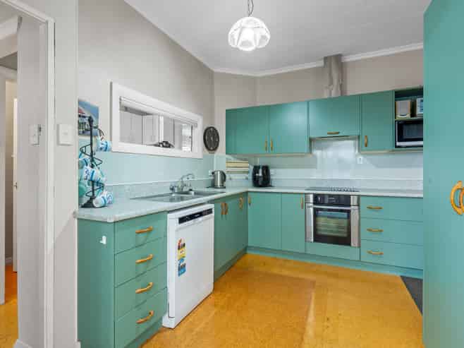 14 Forbes Street, BALACLAVA