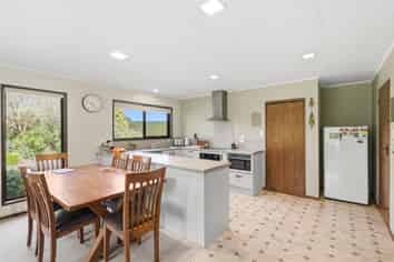 80 Leonard Road - MARSHWOOD GARDENS, West Plains