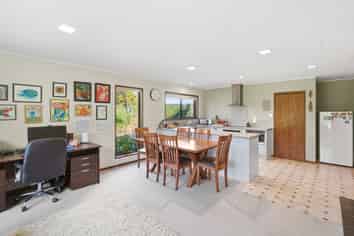 80 Leonard Road - MARSHWOOD GARDENS, West Plains